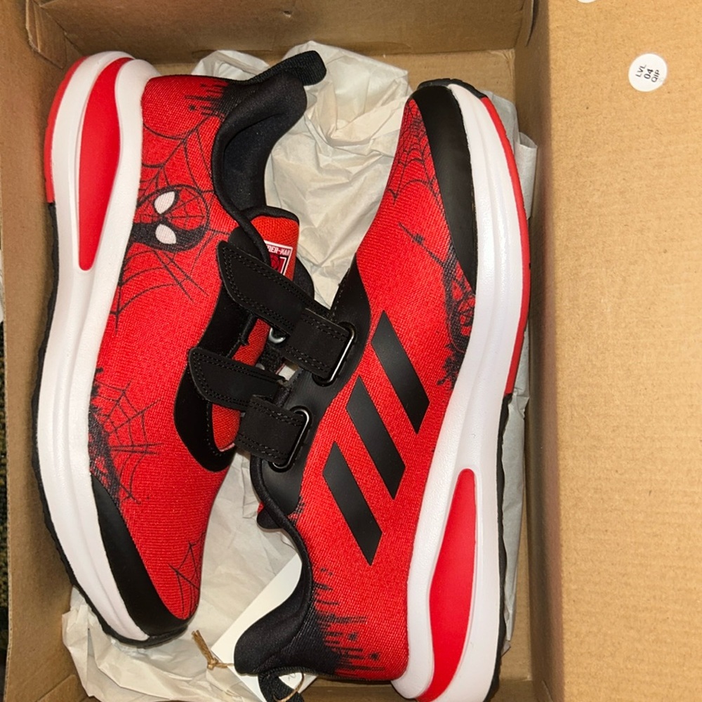 ADIDAS X MARVEL SPIDER-MAN FORTARUN SHOES